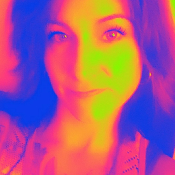 Meet your Posher, Kathy - Picture 1 of 1